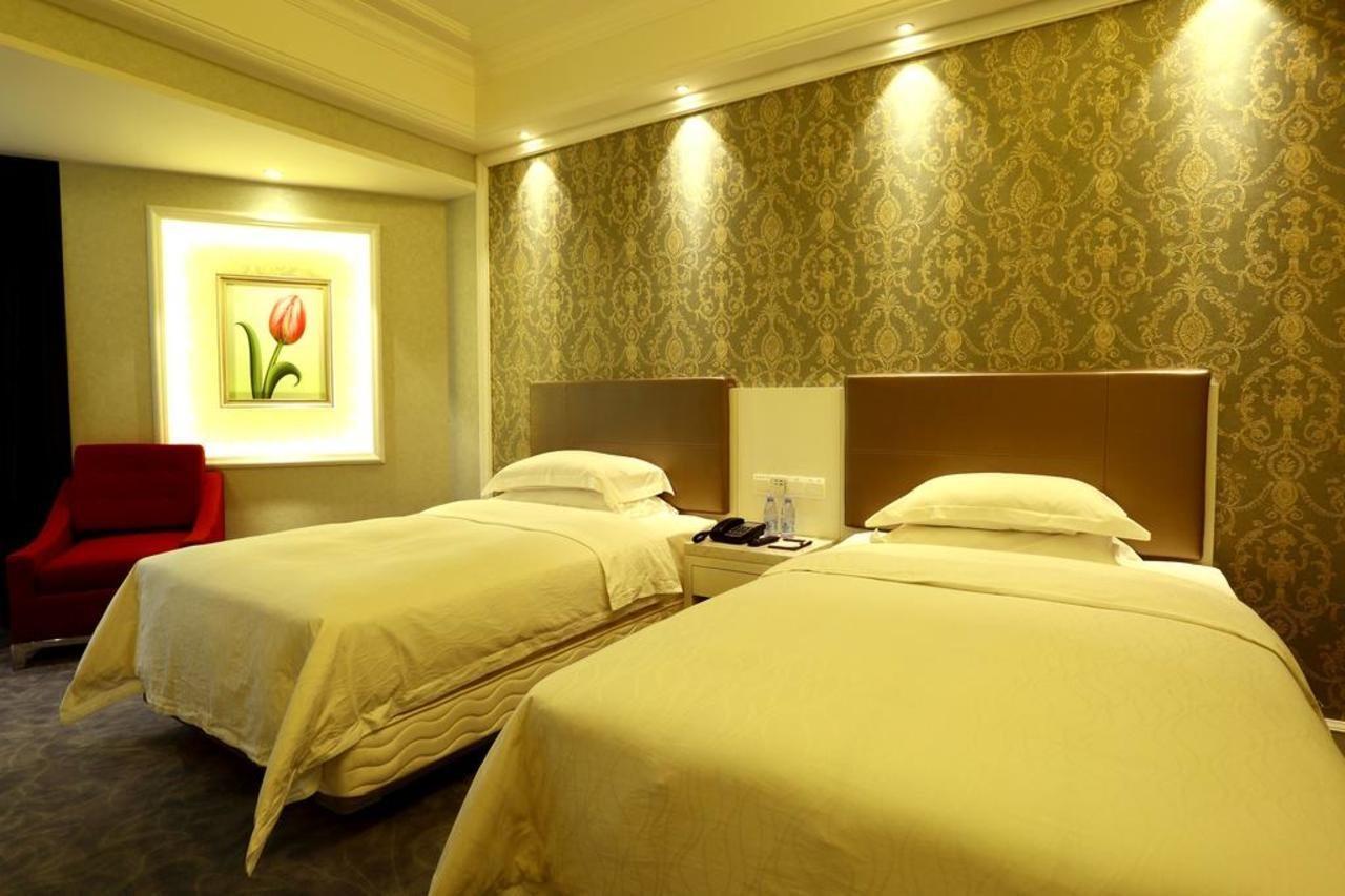 Pantower International Hotel Kaiping  Bagian luar foto
