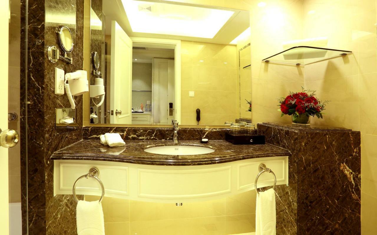 Pantower International Hotel Kaiping  Bagian luar foto