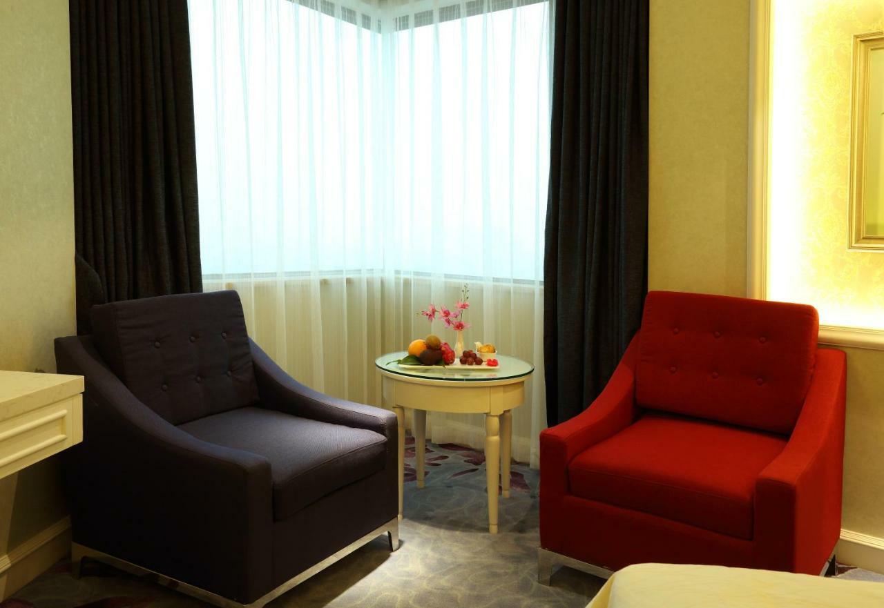 Pantower International Hotel Kaiping  Bagian luar foto