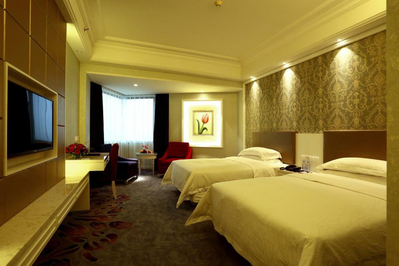Pantower International Hotel Kaiping  Bagian luar foto